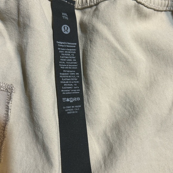 Lululemon Relax Fit Pull on Men’s Shorts - Picture 6 of 6